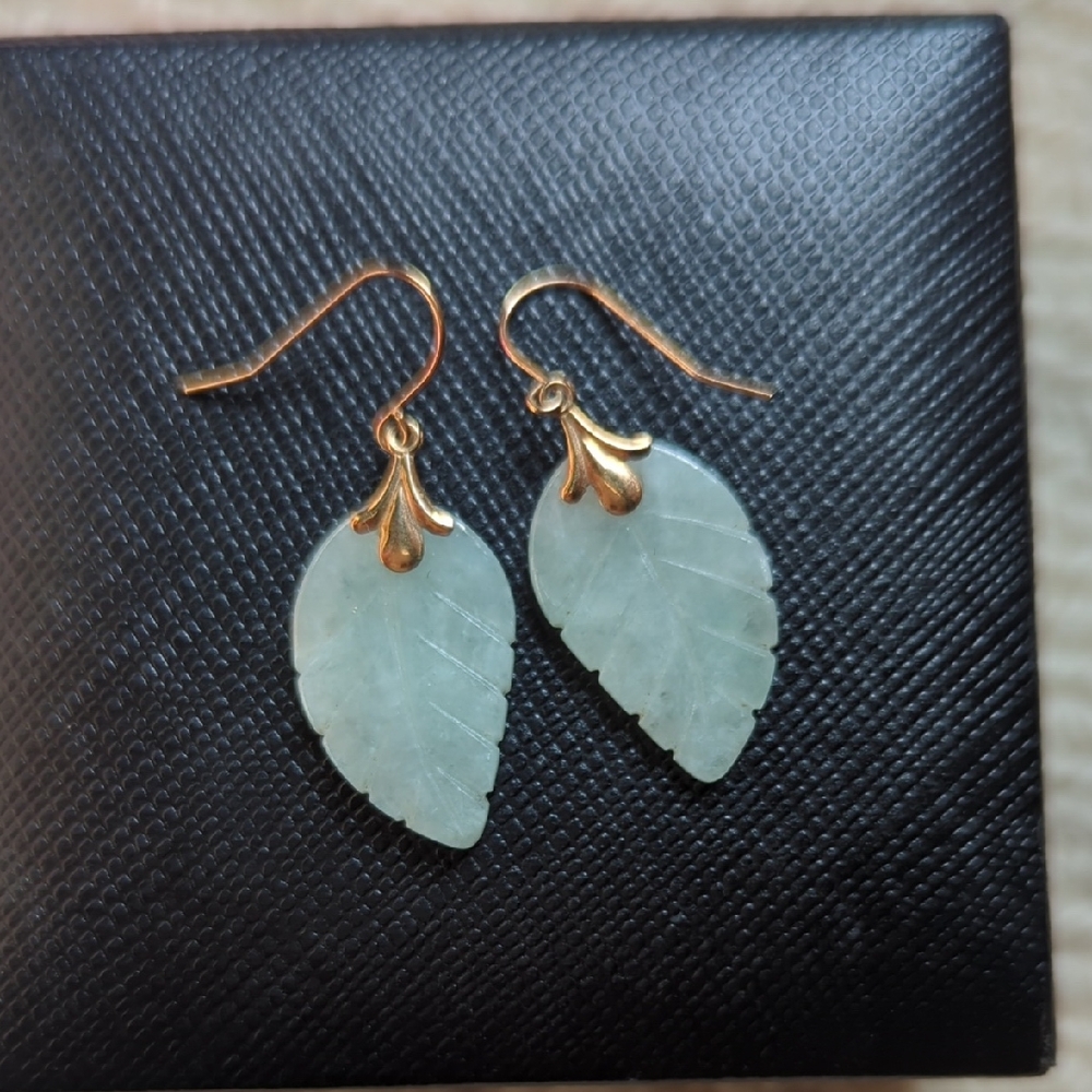 Jade 10k Gold Leaf Drop Earrings Macys R.H. Fine Jewelry - Picture 4 of 5